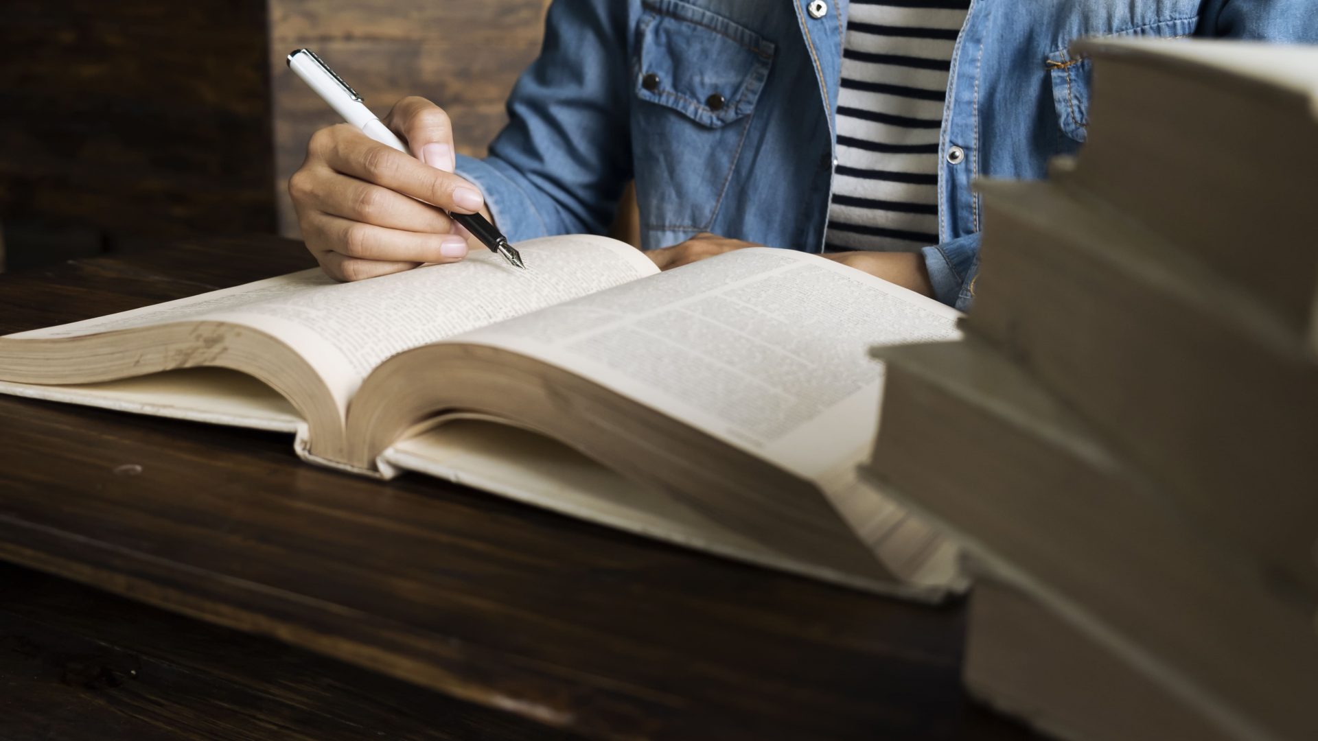 Editing Tips To Embrace During Essay Writing Slideluckeditorial